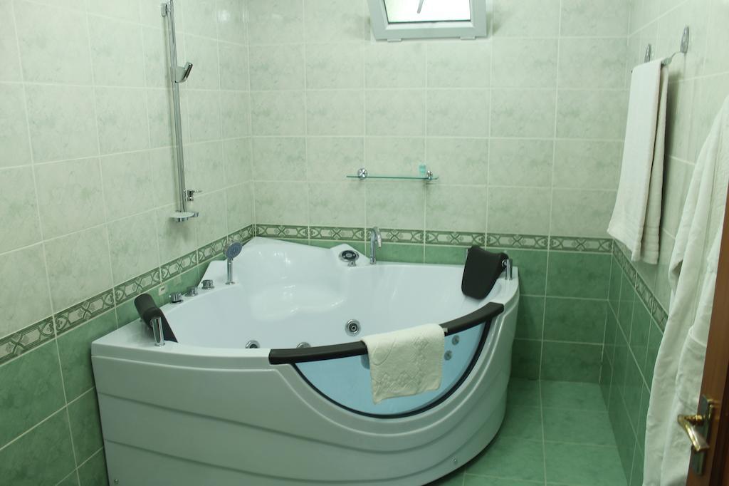 Atlas B&B Hotel Душанбе Номер фото